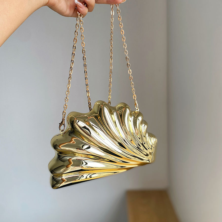 Interior Design Gold - حقيبة يد مسائية ذهبية وفضية بتصميم